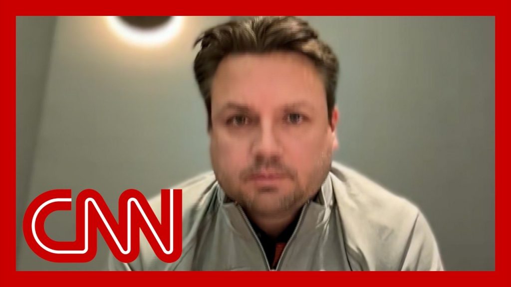 Toronto plane crash survivor describes what he saw during landing Toronto plane crash survivor describes what he saw during landing